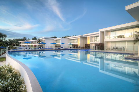 Pool Resort Port Douglas - Hobart Tourism 0