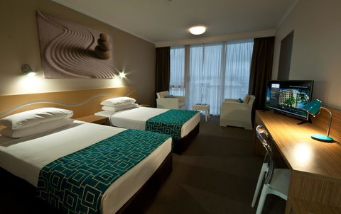 Pacific Hotel Cairns - Hobart Tourism 38