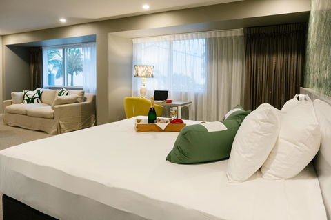 Pacific Hotel Cairns - Hobart Tourism 20