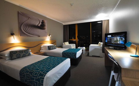 Pacific Hotel Cairns - Hobart Tourism 39