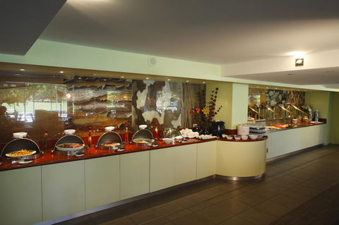 Pacific Hotel Cairns - Hobart Tourism 31