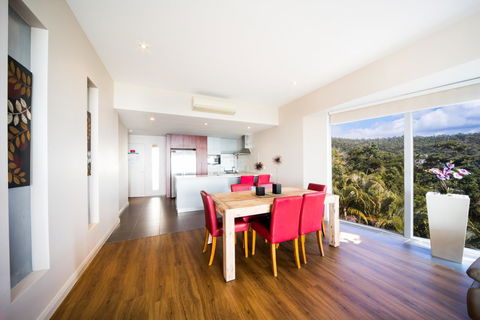 Whitsunday Reflections - Tourism TAS 14