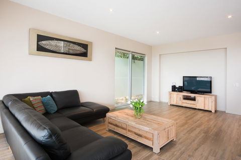 Whitsunday Reflections - Tourism TAS 9