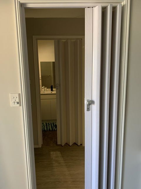 Bed & Breakfast 1 Bedroom Guest House - Hobart Tourism 1