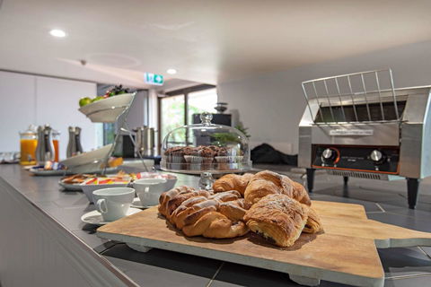 Econo Lodge Toowoomba Motel & Events Centre - Hobart Tourism 7