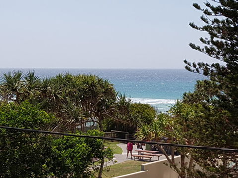 Surfers Chalet - Tourism TAS 28