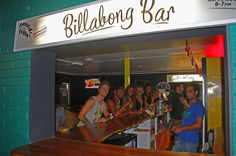 Backpackers In Paradise 18-35 Hostel - Hobart Tourism 12