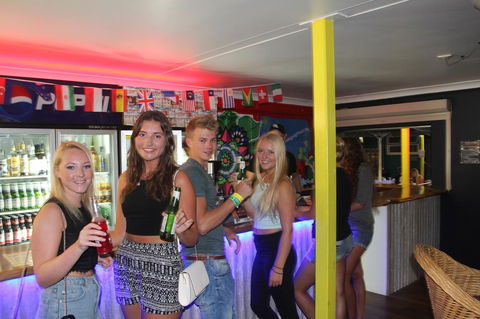 Backpackers In Paradise 18-35 Hostel - Hobart Tourism 30