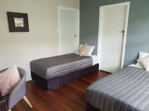 Backpackers In Paradise 18-35 Hostel - Hobart Tourism 5