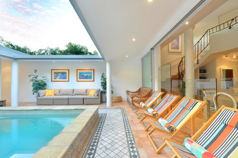 [ ANDY'S BEACH HOUSE ] - Tourism TAS 18
