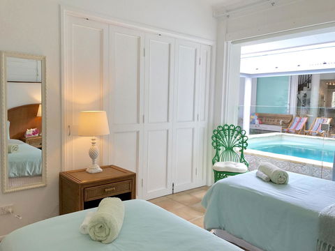 [ ANDY'S BEACH HOUSE ] - Tourism TAS 32