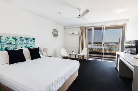 Greenmount Beach House - Hobart Tourism 12