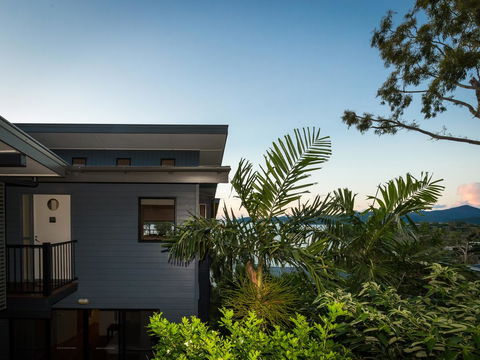 Shorelines - Tourism TAS 25