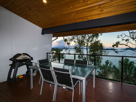 Shorelines - Tourism TAS 26