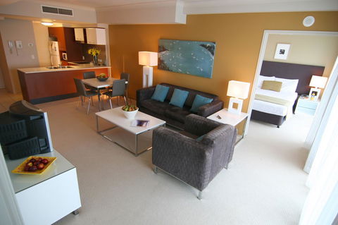 Mantra Towers Of Chevron - Tourism TAS 16