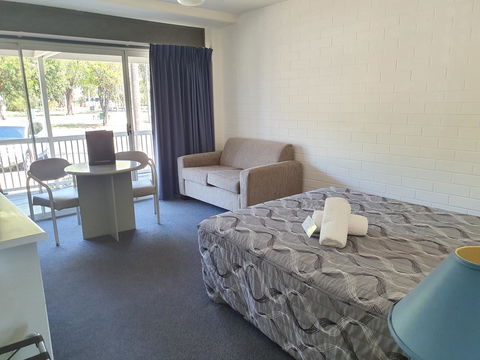Dalby Manor Motor Inn - Hobart Tourism 1