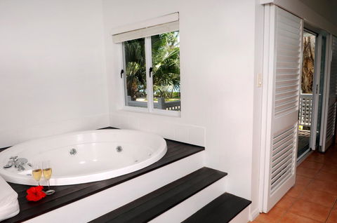 The Reef House Adults Retreat - Enjoy 28 Complimentary Inclusions - Hobart Tourism 28