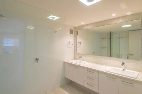 Munna Beach Apartments - Tourism TAS 21