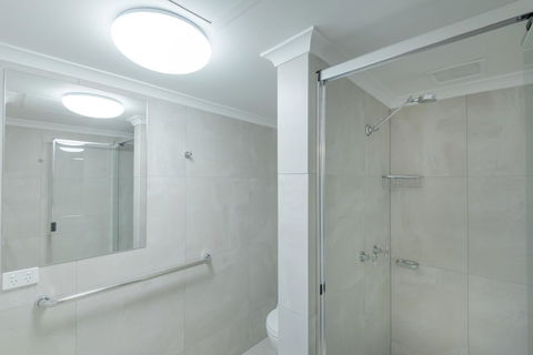 Munna Beach Apartments - Tourism TAS 28