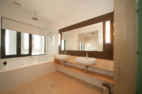 The Boathouse Apartments - Hobart Tourism 16