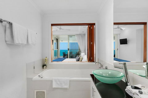 Bellevue At Trinity Beach - Hobart Tourism 3