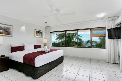 Roydon Beachfront Apartments - Hobart Tourism 3
