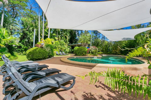 Roydon Beachfront Apartments - Hobart Tourism 15