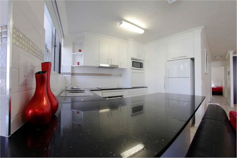 Headland Tropicana Resort - Tourism TAS 22