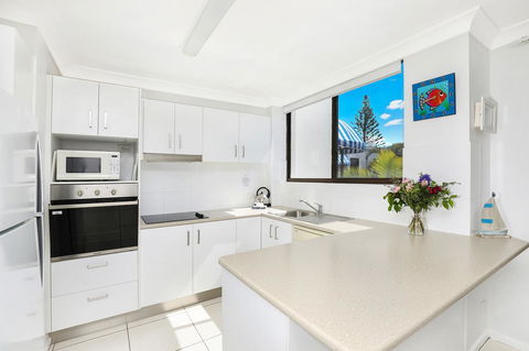 Headland Tropicana Resort - Tourism TAS 11