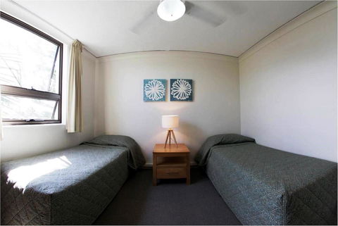Headland Tropicana Resort - Tourism TAS 35