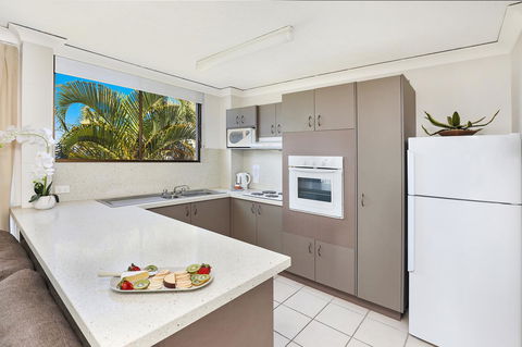 Headland Tropicana Resort - Tourism TAS 13