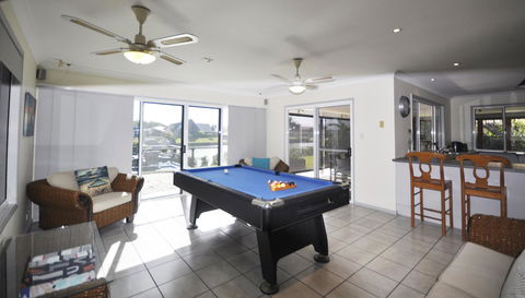 Bribie Island Canal Holiday Destination! - Tourism TAS 12