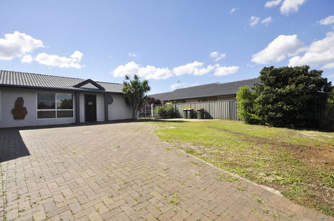 Bribie Island Canal Holiday Destination! - Tourism TAS 2