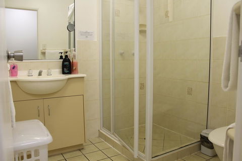 Airlie Apartments - Hobart Tourism 1