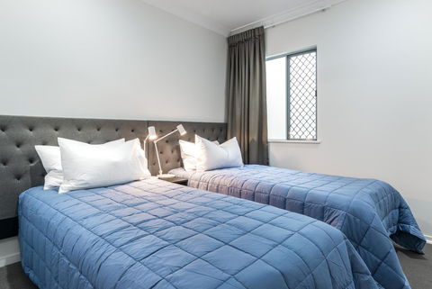 Blue Lagoon Villa A - Hobart Tourism 1