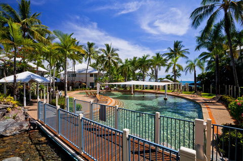 Coral Sands Beachfront Resort - Hobart Tourism 5