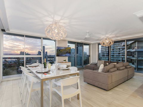 Sunbird Beach Resort Main Beach - Hobart Tourism 11