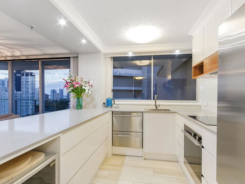 Sunbird Beach Resort Main Beach - Hobart Tourism 8