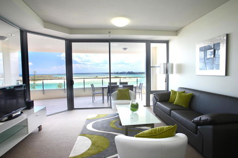 Monaco Caloundra - Hobart Tourism 38