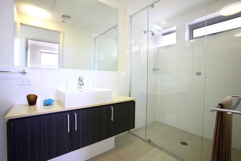 Monaco Caloundra - Hobart Tourism 39