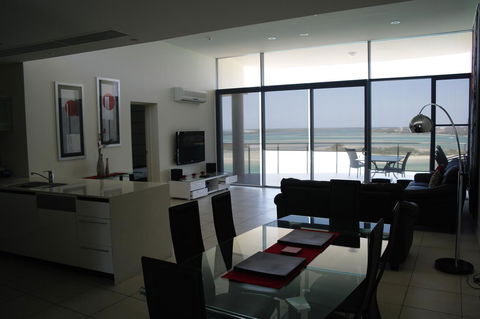 Monaco Caloundra - Hobart Tourism 43