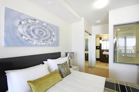 Monaco Caloundra - Hobart Tourism 28