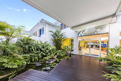 Silkari Lagoons Port Douglas - Hobart Tourism 11