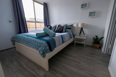 Sanctuary Beach Retreat - Hobart Tourism 1
