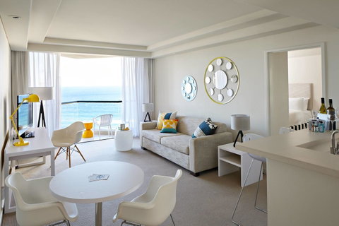 QT Gold Coast - Tourism TAS 7