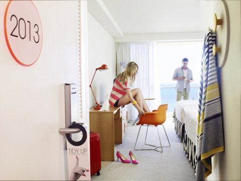QT Gold Coast - Tourism TAS 38