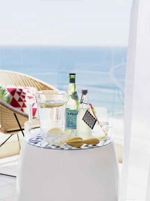 QT Gold Coast - Tourism TAS 27