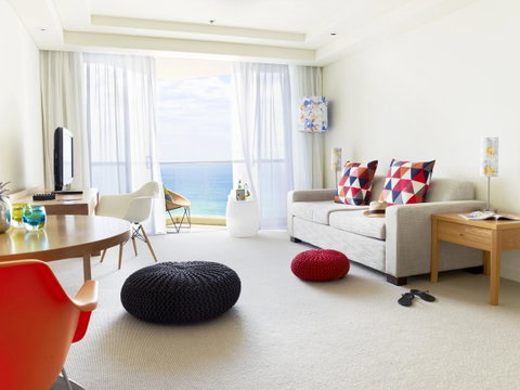 QT Gold Coast - Tourism TAS 30