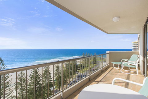 Columbia Beachfront Apartments On Rainbow Bay - Tourism TAS 43