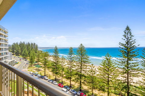 Columbia Beachfront Apartments On Rainbow Bay - Tourism TAS 26